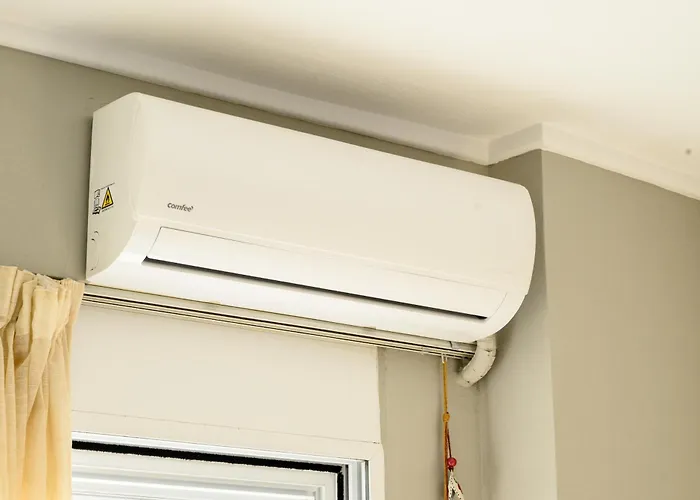 Christina's Beachside Апартаменты *